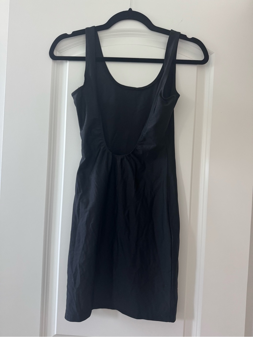 Classic Black Tank Mini Slip Dress - Sleek Everyday Style - Picture 3 of 4